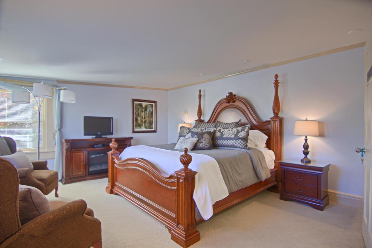 North Lodge On Oakland Bed And Breakfast แอชวิลล์ ภายนอก รูปภาพ