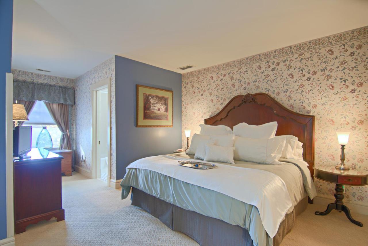 North Lodge On Oakland Bed And Breakfast แอชวิลล์ ภายนอก รูปภาพ