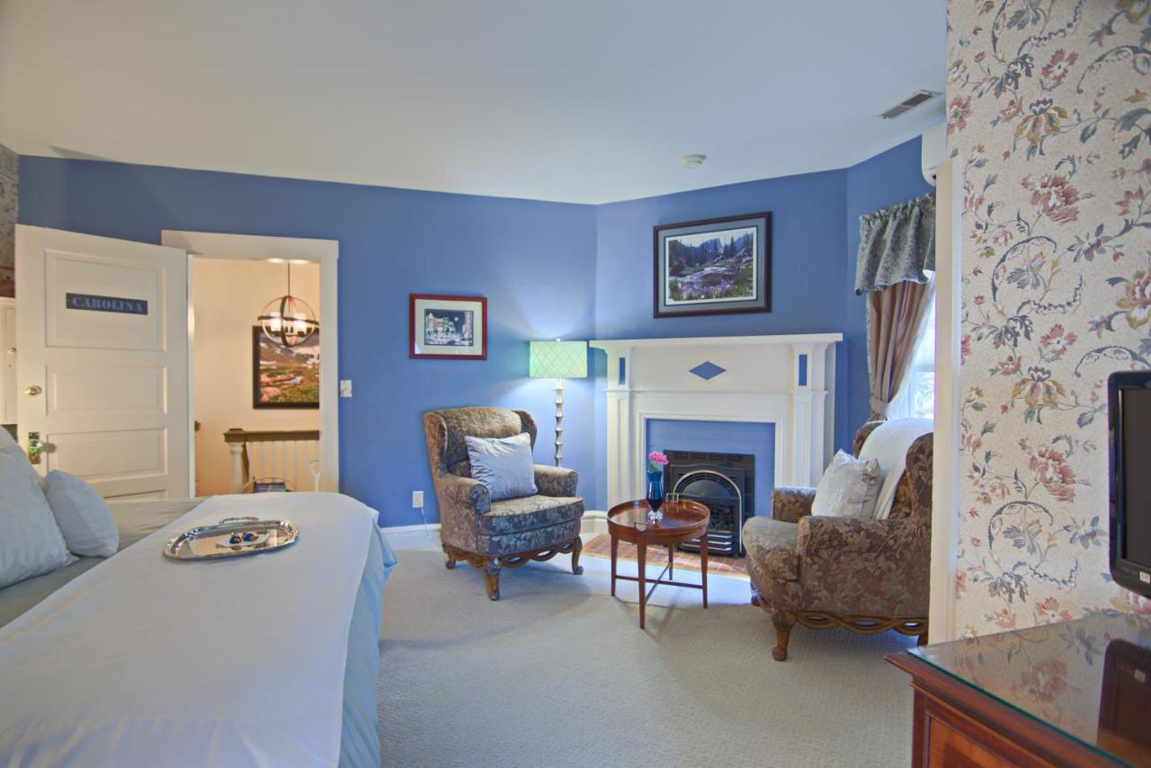 North Lodge On Oakland Bed And Breakfast แอชวิลล์ ภายนอก รูปภาพ