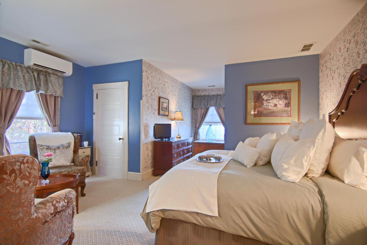 North Lodge On Oakland Bed And Breakfast แอชวิลล์ ภายนอก รูปภาพ